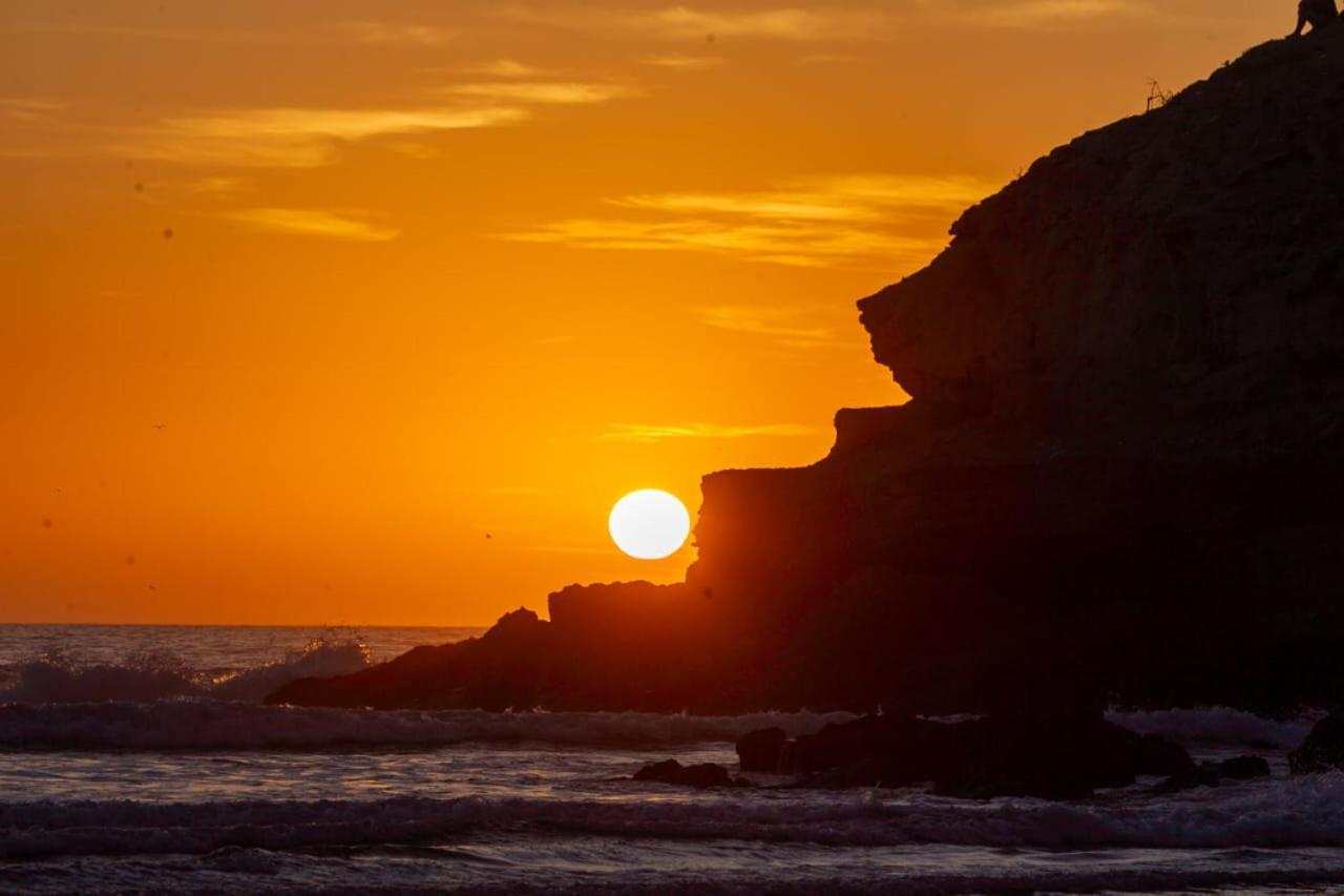 Taghoba Surf House Hostel Tamraght Bagian luar foto