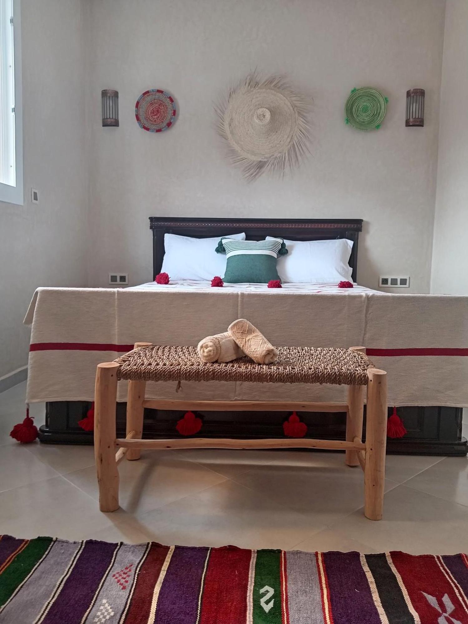 Taghoba Surf House Hostel Tamraght Bagian luar foto